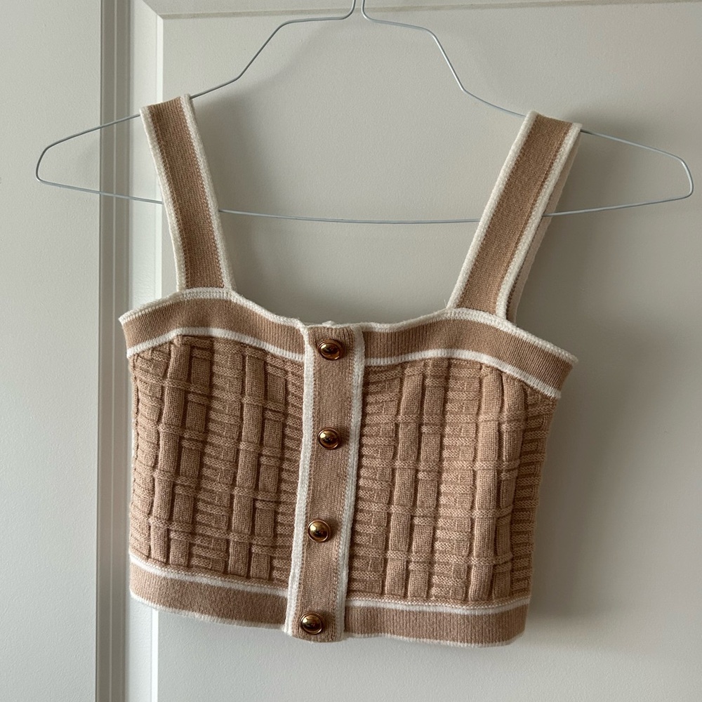 Cropped Knit Tank Top - Picture 2 of 4